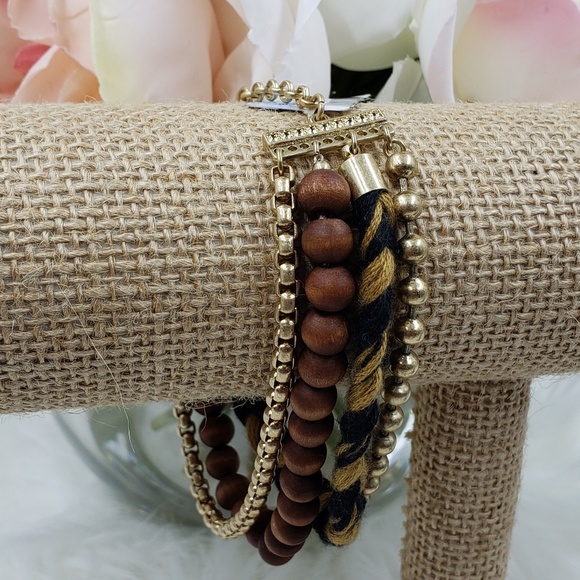 🆕️INC Gold Tone Bracelet - Picture 4 of 6